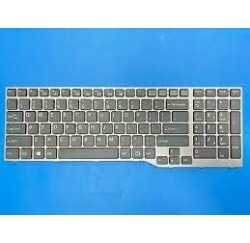 CLAVIER AZERTY + TRACKPOINT FUJTSU Lifebook E554 E556 E557 - CP670826-04